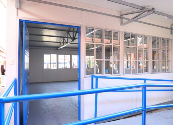 Presidente Giammattei inaugura programa de Módulos Educativos en escuela de Salcajá