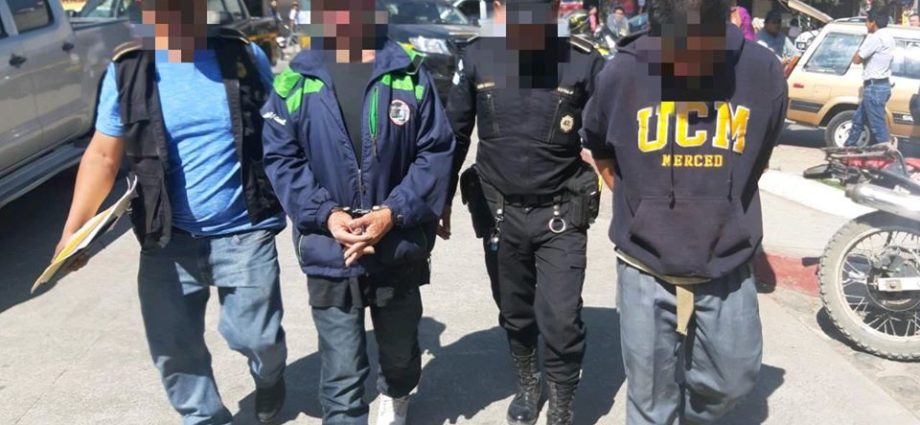 PNC captura a 15 personas por robo de motocicletas en Quetzaltenango