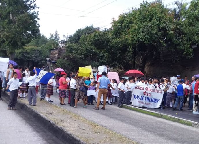 Retiran bloqueo en ingreso a CENMA, Alcalde de Villa Nueva acciona para la pronta liberación