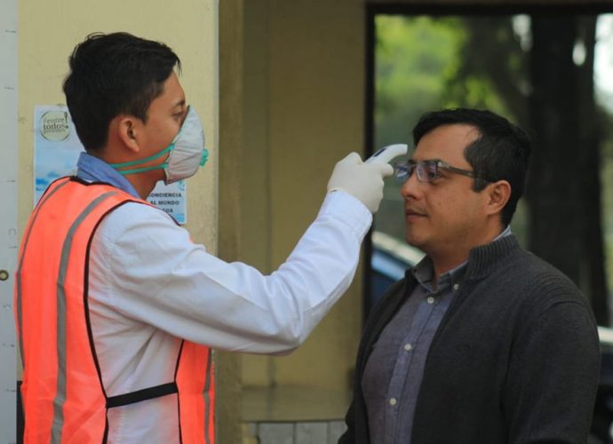MAGA extrema medidas por Coronavirus COVID-19