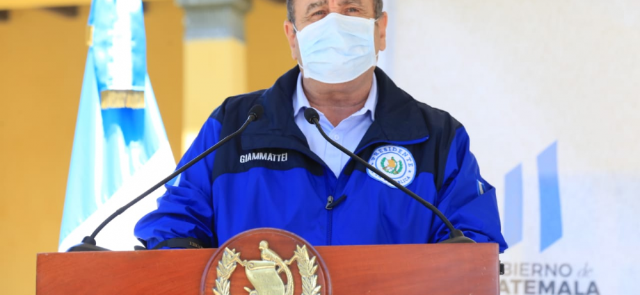 Presidente Giammattei informa la recuperación de 4 personas.