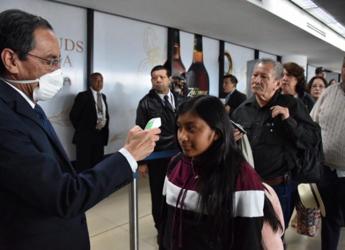 Pasajeros provenientes de Europa serán puestos en Cuarentena.