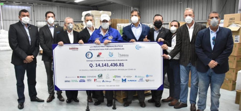 Gobierno recibe donación de insumos y medicamentos valorados en 14 millones de quetzales