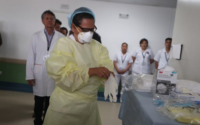 Confirman cuatro casos más de COVID-19