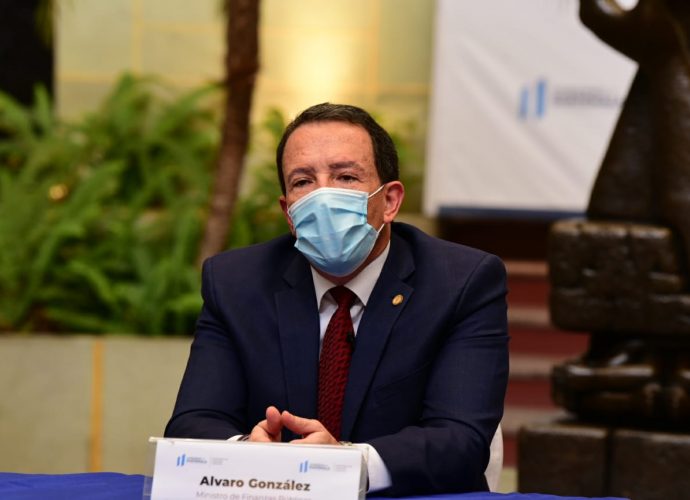 Álvaro González Ricci: «La recaudación tributaria es importante para darle sostenibilidad al Estado»