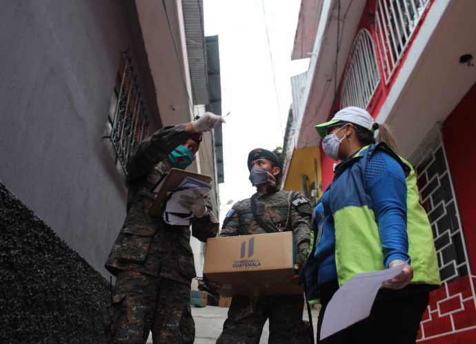 La esperanza llegó en forma de cajas