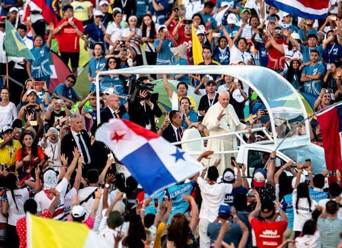 Papa Francisco pospone el Encuentro Mundial de las Familias y la JMJ de Lisboa