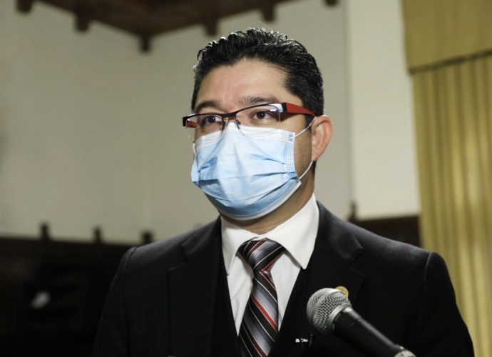 Autoridades confirman la fuga de dos pacientes de Hospital Temporal del Parque la Industria.