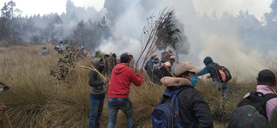 MARN e Instituciones en conjunto unen esfuerzos para sofocar incendio en Totonicapán