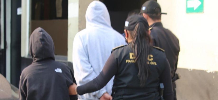 Capturan a presuntos responsables de la muerte de un menor de edad en Mixco