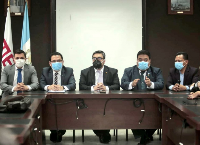 MEM solicita presupuesto para ampliar la tarifa social de energía eléctrica