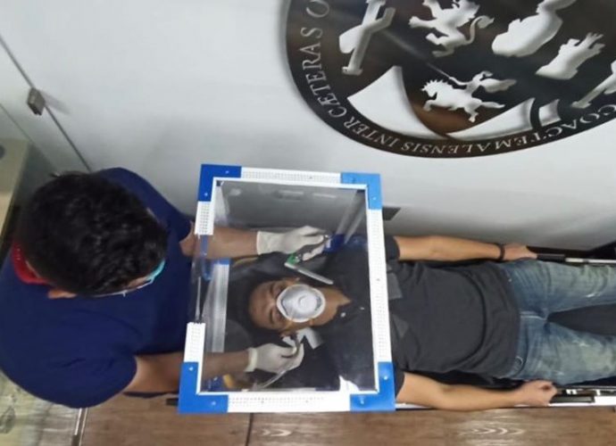 USAC elabora módulos para la protección de pacientes con problemas respiratorios