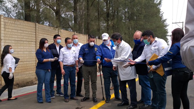 Autoridades inauguran tramo de ingreso al Hospital de Villa Nueva