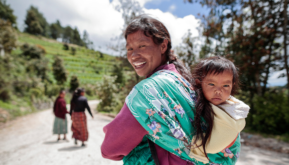INE presenta datos estadísticos de Madres en Guatemala