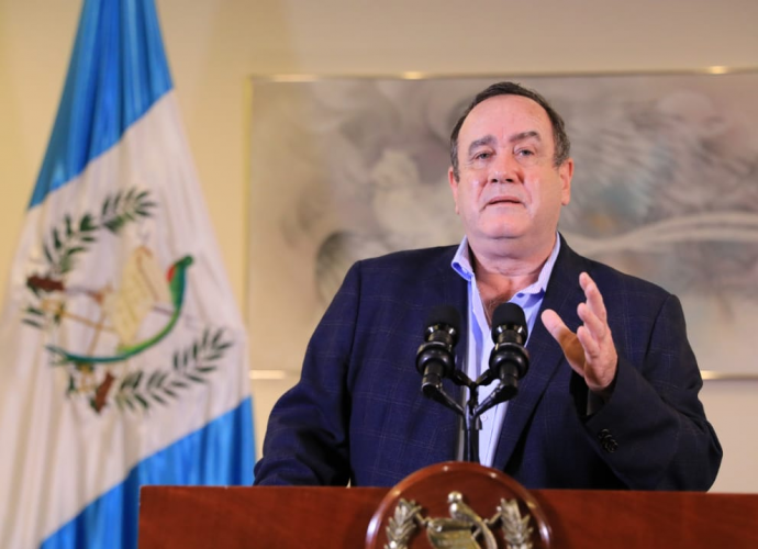 Presidente Giammattei ordena nuevas disposiciones por aumento de casos de COVID-19 en Guatemaa