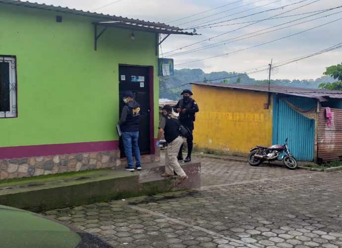 Rescatan a adolescentes víctimas de pornografía infantil