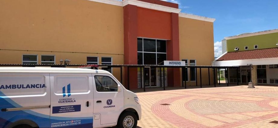 Hospital temporal de Zacapa inicia funciones en el combate al COVID-19