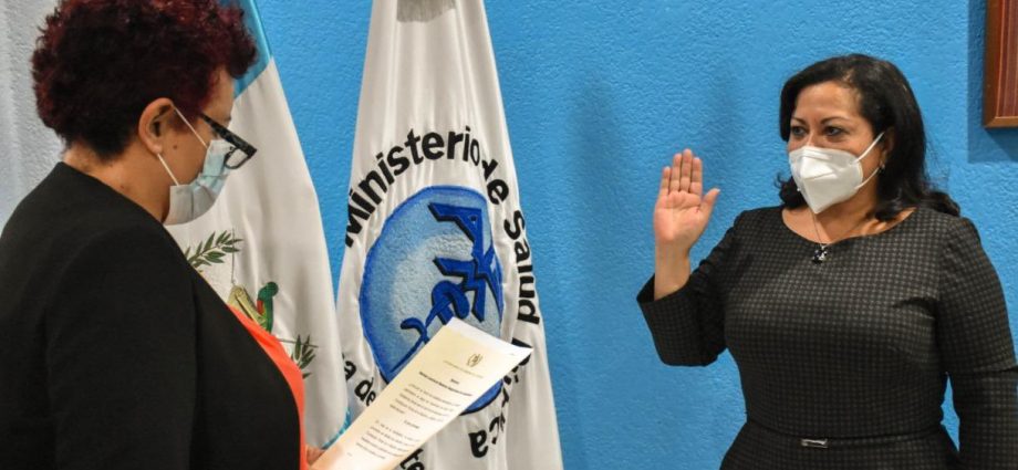 Juramentan a la Doctora Norma Lucrecia Ramírez como Viceministra Técnica de Salud