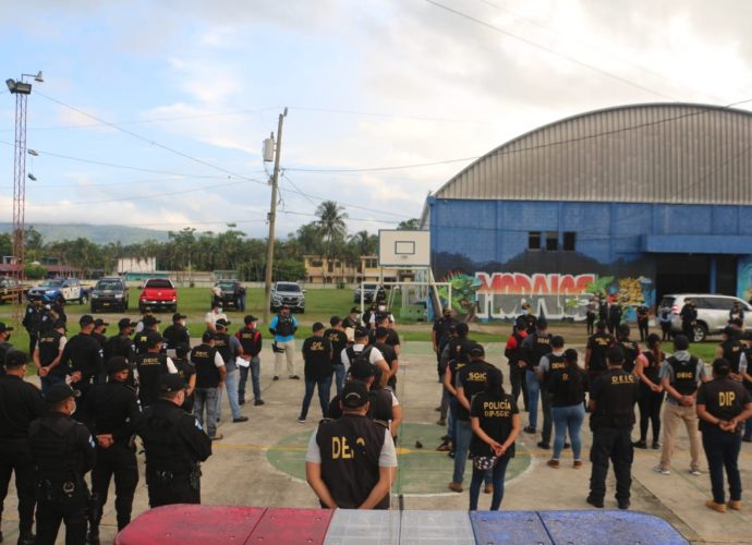 Fuerzas de seguridad realizan operativos en cinco municipios de Izabal y Alta Verapaz por Estado de Sitio