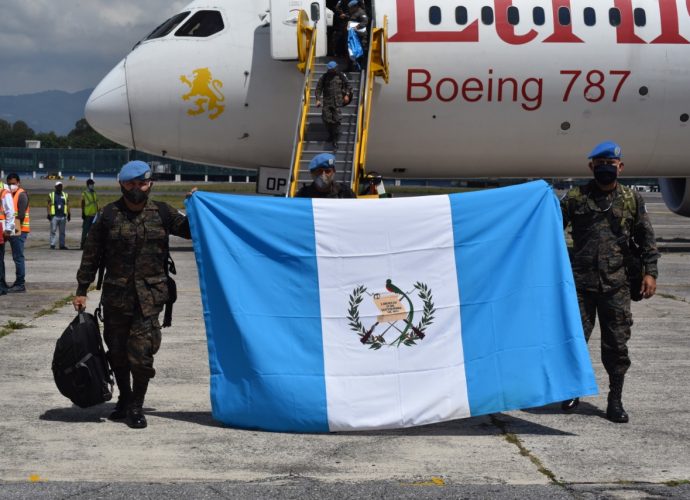 Parte hacia la República Democrática del Congo el vigésimo contingente del Ejército de Guatemala