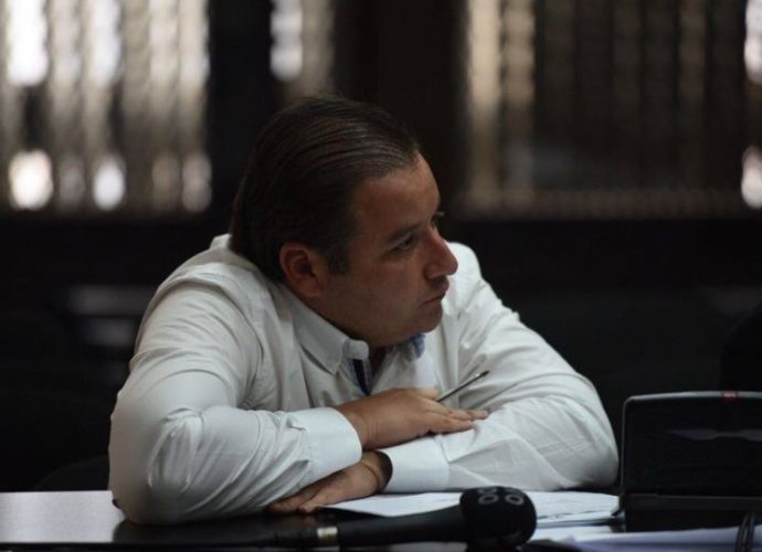 Fallece por COVID-19 Roberto Estuardo Barreda de León