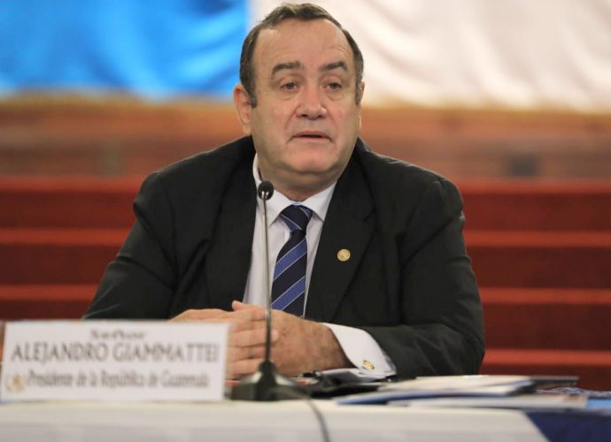 Presidente Alejandro Giammattei se reunió con gobernadores y ministros