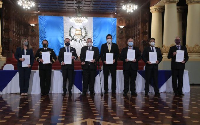 El Gobierno de Guatemala promueve la contratación de marinos mercantes