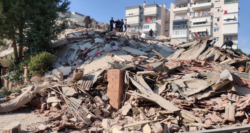 Terremoto de 7.0 grados impacta a Grecia y Turquía