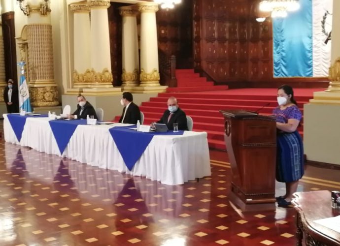 Firman adenda para la contratación de marines mercantes guatemaltecos