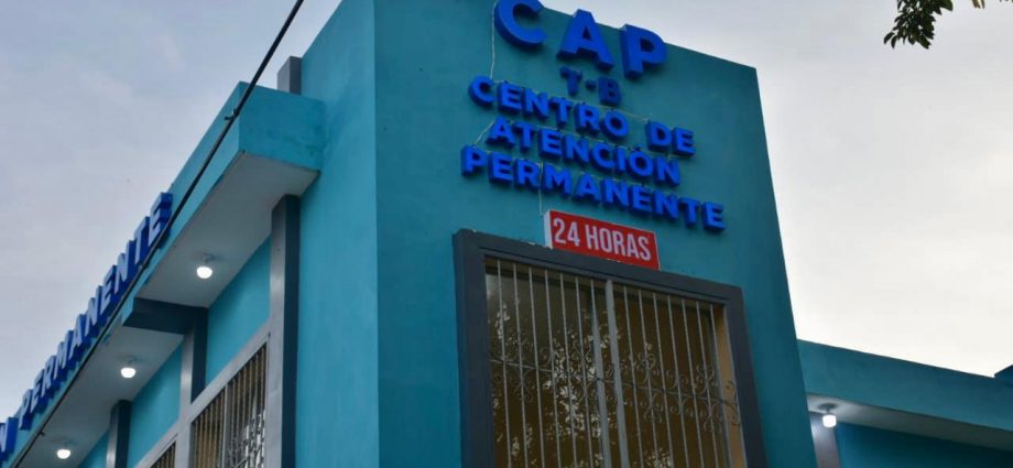 Acondicionado y equipado para atender servicios de salud, inauguran CAP en San Martín Zapotitlán