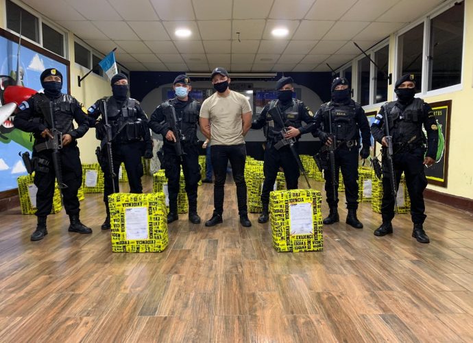 Avioneta trasladaba 1 mil 28 paquetes de cocaína