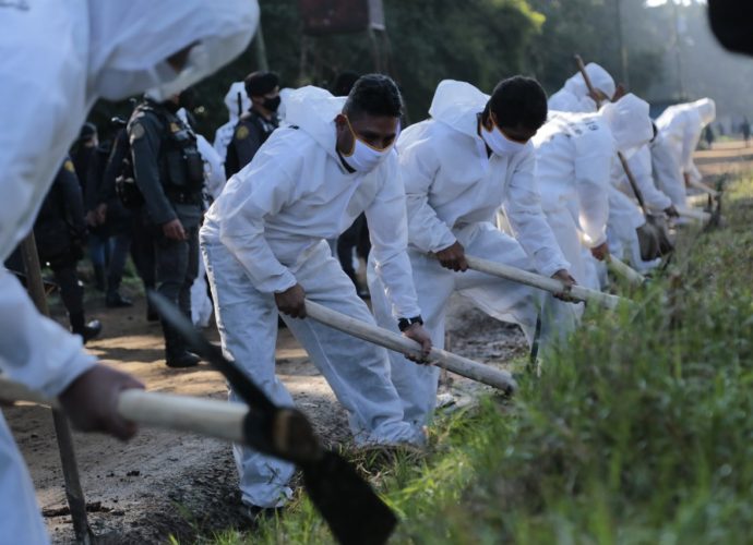 Reos de la Granja Penal Pavón realizan trabajos voluntarios