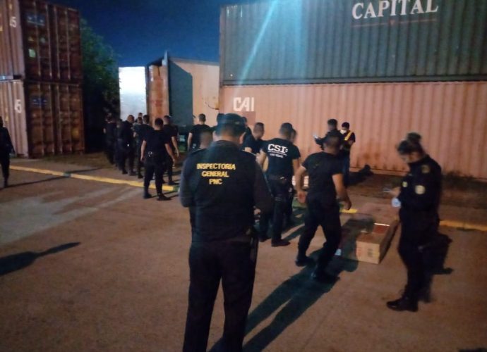 Decomiso millonario de cigarrillos de contrabando