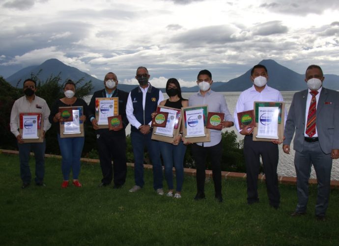 Empresas turísticas en Quetzaltenango y Sololá adquieren sello de bioseguridad turística