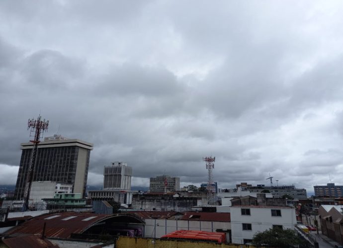 Iota se degrada pero dejará remanentes en algunos departamentos