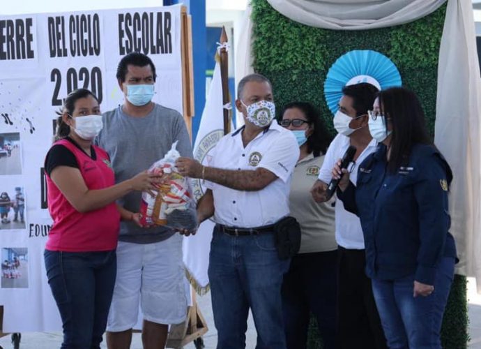 Sexta entrega de alimentación escolar beneficia a unos 2.5 millones de estudiantes del sector público de Izabal y Alta Verapaz