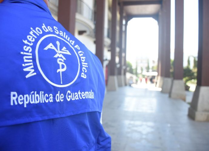 Salud inspecciona más de 129 mil comercios y servicios para verificar medidas de prevención COVID-19.