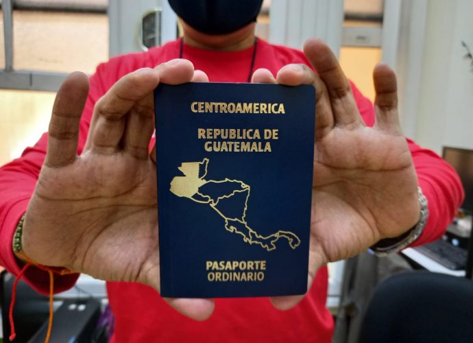 Migración emitió más de 85 mil pasaportes ordinarios en el 2020