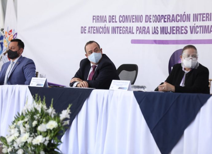 Presidente Giammattei entrega llaves y firma convenio del Modelo de Atención Integral para las Mujeres Víctimas de Violencia I´X KEM (MAIMI)