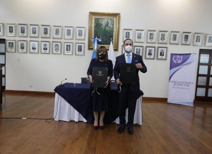 Minex y OJ suscriben convenio para capacitar a sus funcionarios