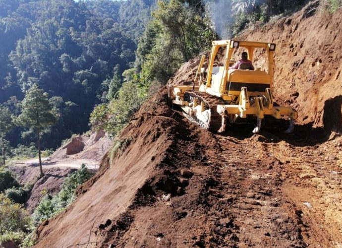 CIV invertirá en maquinaria para trabajos de reparación de la red vial del país