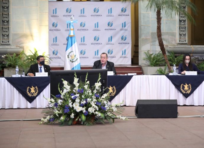 Primera reunión del CONADUR presentó la ruta y herramientas para la transformación económica del país