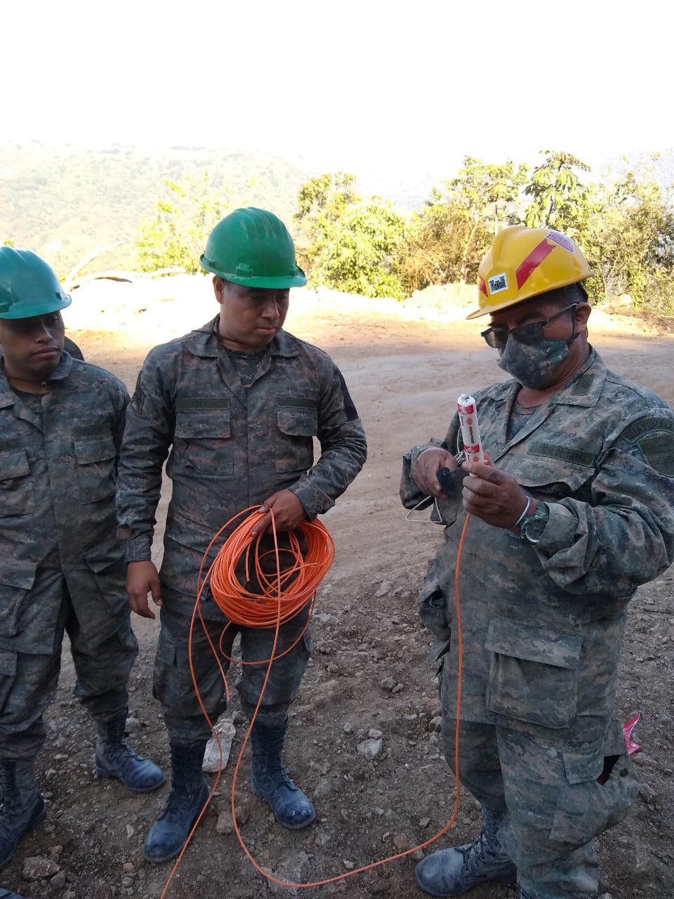 Cuerpo De Ingenieros Del Ej Rcito De Guatemala Apoya Los Trabajos De