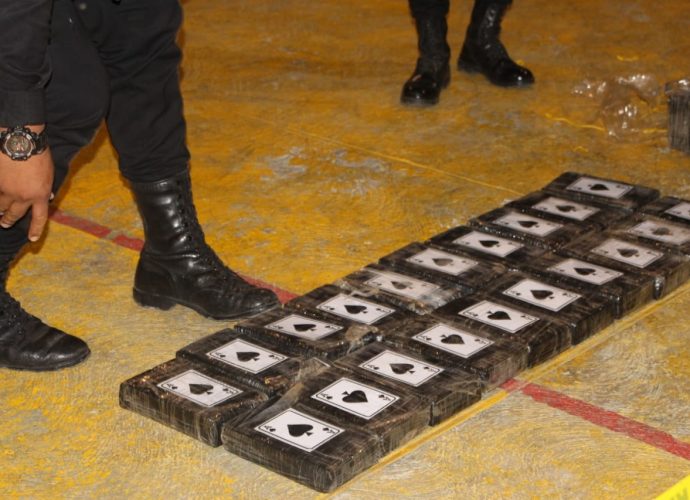 Preliminar: Fuerzas de seguridad incautan 142 paquetes de supuesta cocaína