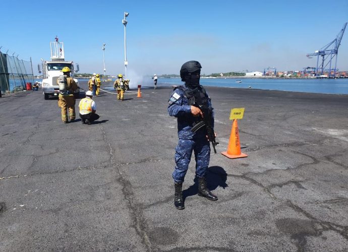 Ejército participa en simulacro contra amenazas al Puerto Quetzal