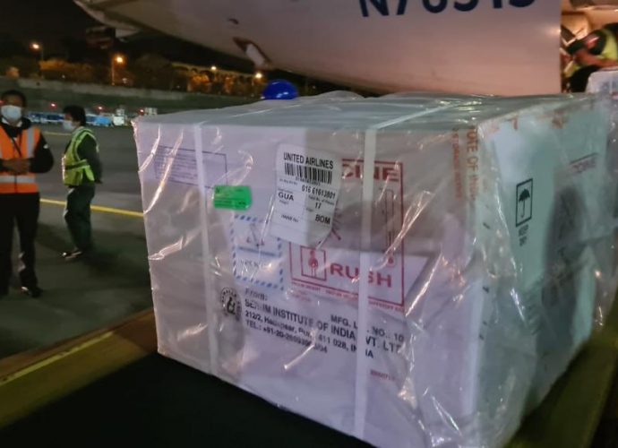 Gobierno de Guatemala recibió las 200 mil dosis de vacuna Covishield donadas por la India