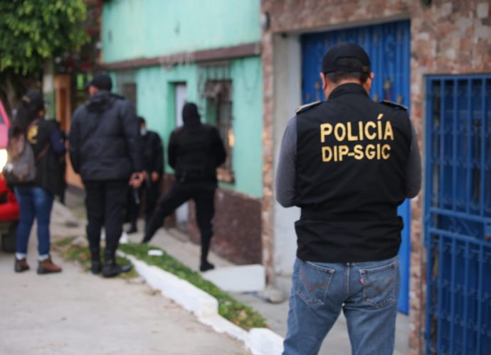 Desbaratan estructura de estafadores de electricidad