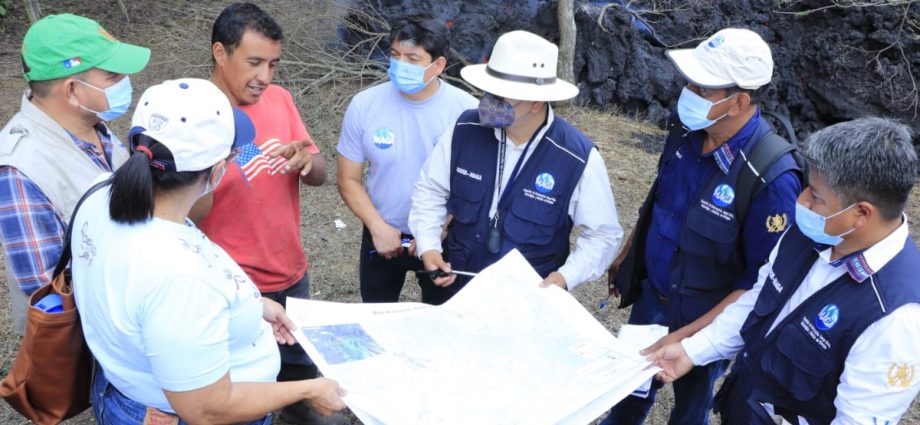 MAGA coordina acciones de vigilancia al volcán de Pacaya junto a la CONRED