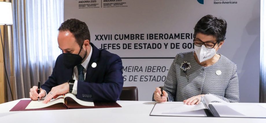 Guatemala y España refrendan su relación bilateral en el marco de la XXVII Cumbre Iberoamericana