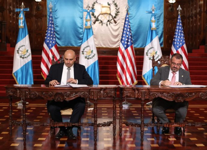 Cultura y Deportes y la INL suscriben carta de entendimiento para Parques Bicentenario